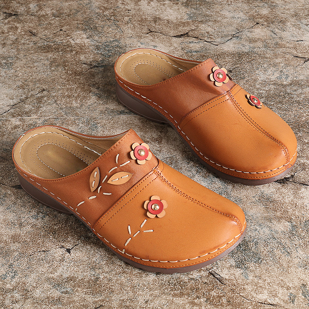 Naisten rennot nahkaiset kiilakorkoiset sandaalit